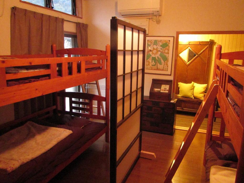 Amakusa West Coast Backpackers Fu-Raibou Hostel Exterior photo